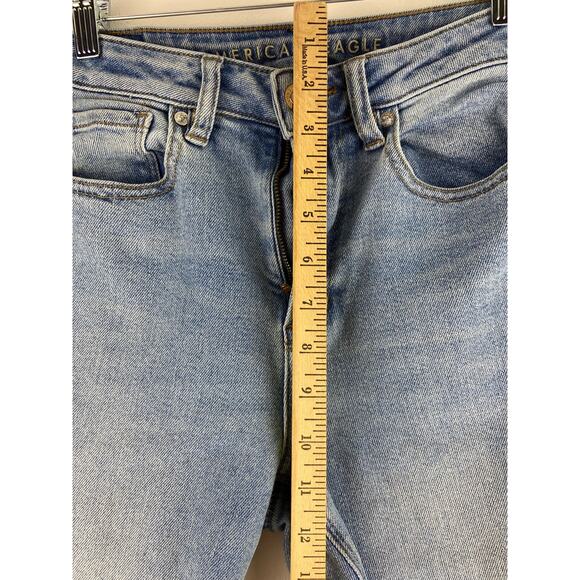 American Eagle stretch light wash denim boyfriend jeans size 24x25 (1127) - Picture 7 of 11